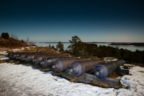 Notvikstornet Bomarsund kanoner månljus månsken