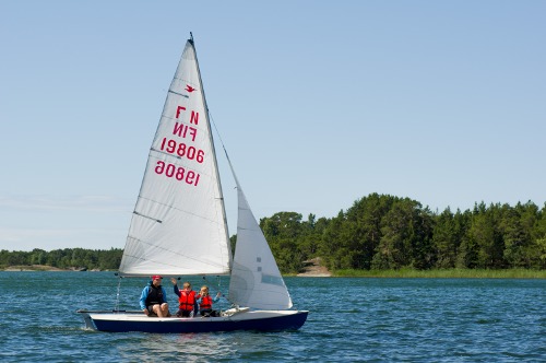 Segling med jolle på Bofjärd