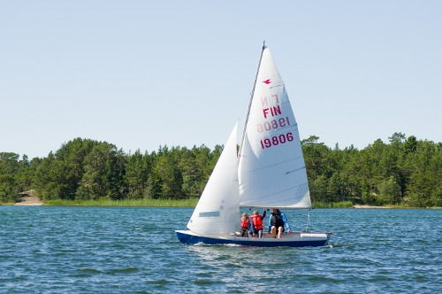 Segling med jolle på Bofjärd