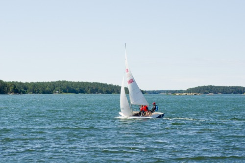 Segling med jolle på Bofjärd