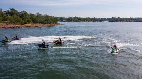 Jetskis vid Järsövägen 1