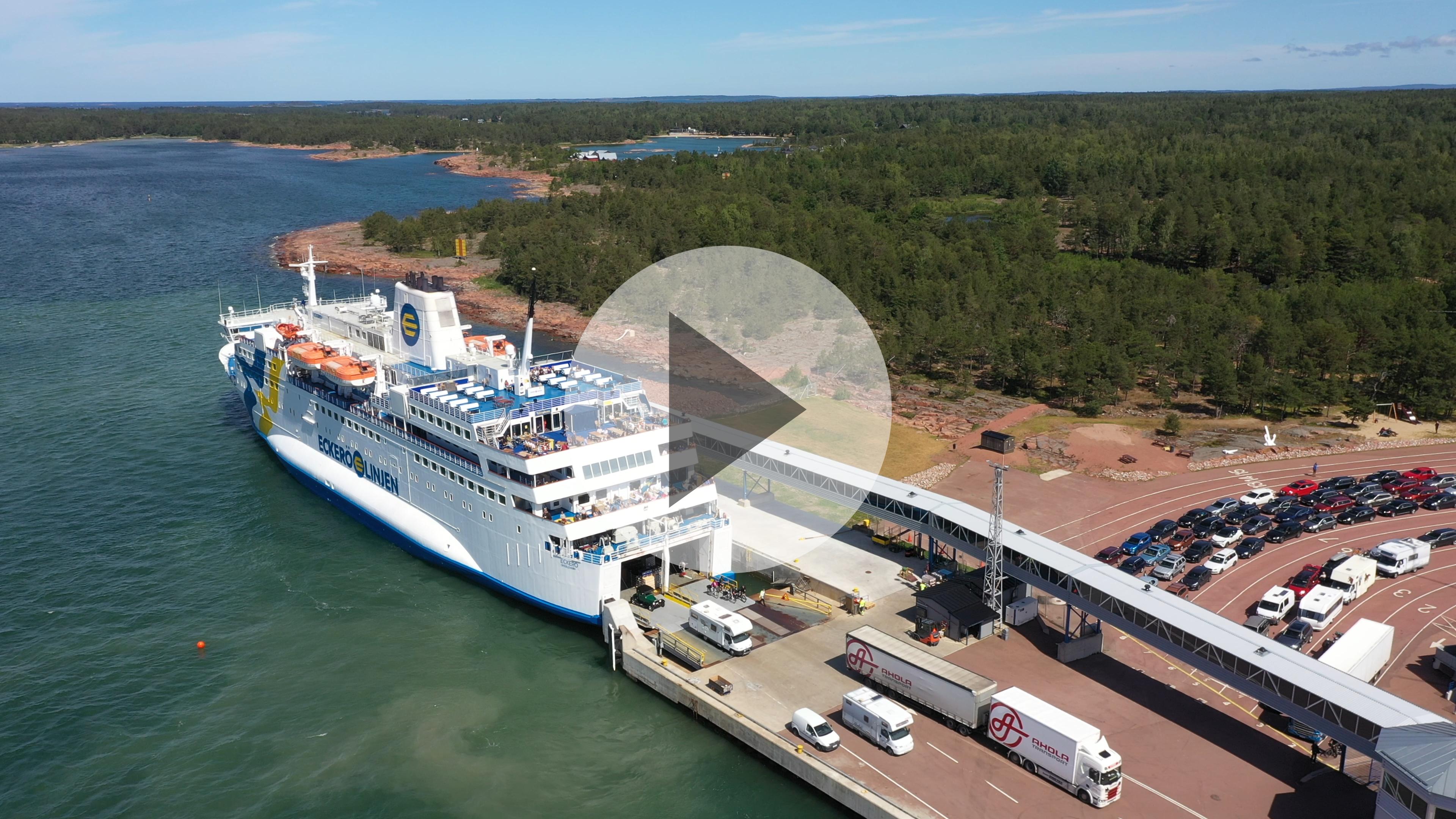 Eckerö Linjen i hamn