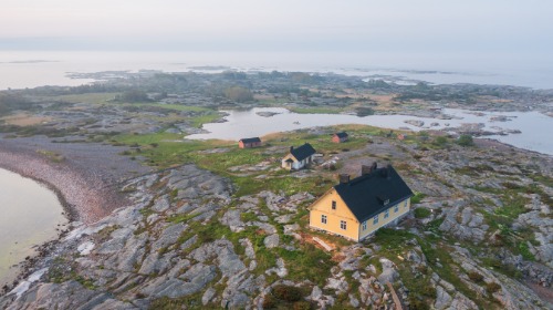 Lågskär stuga