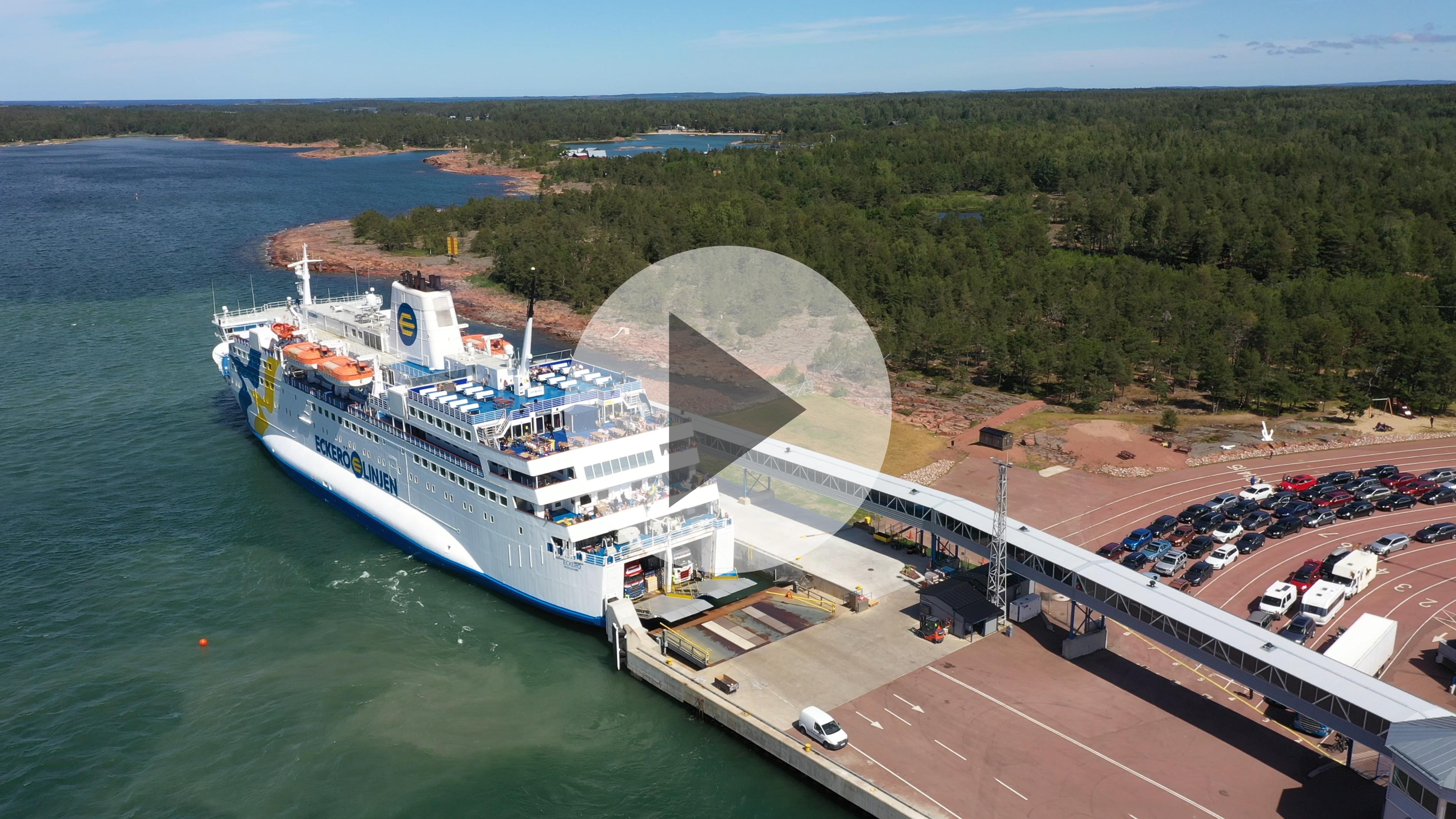 Eckerö Linjen i hamn