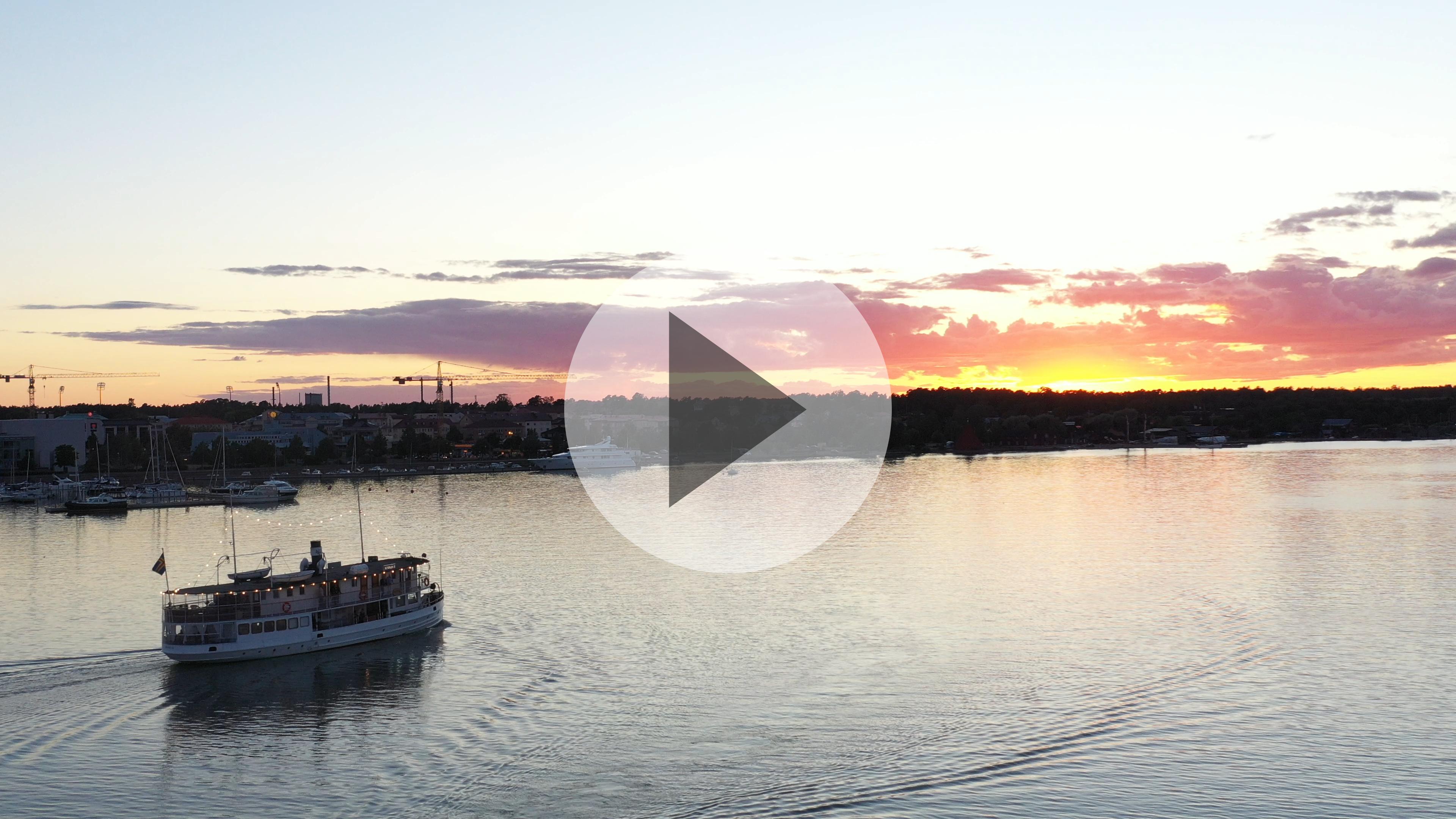 Sunnan II i solnedgång