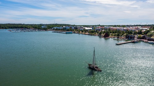 Skötbåt i Mariehamn 1